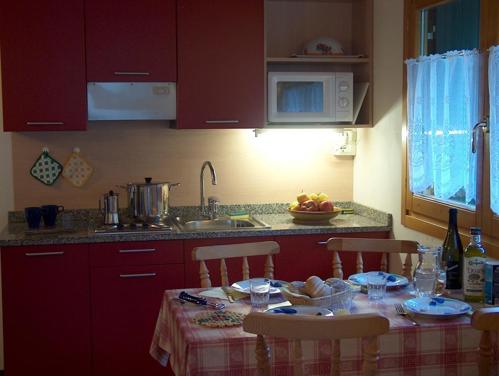Chalet Presanella Temù Δωμάτιο φωτογραφία